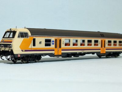 Carrozza MDVC in livrea d'origine con logo inclinato - MAZINGA TD di 2' classe