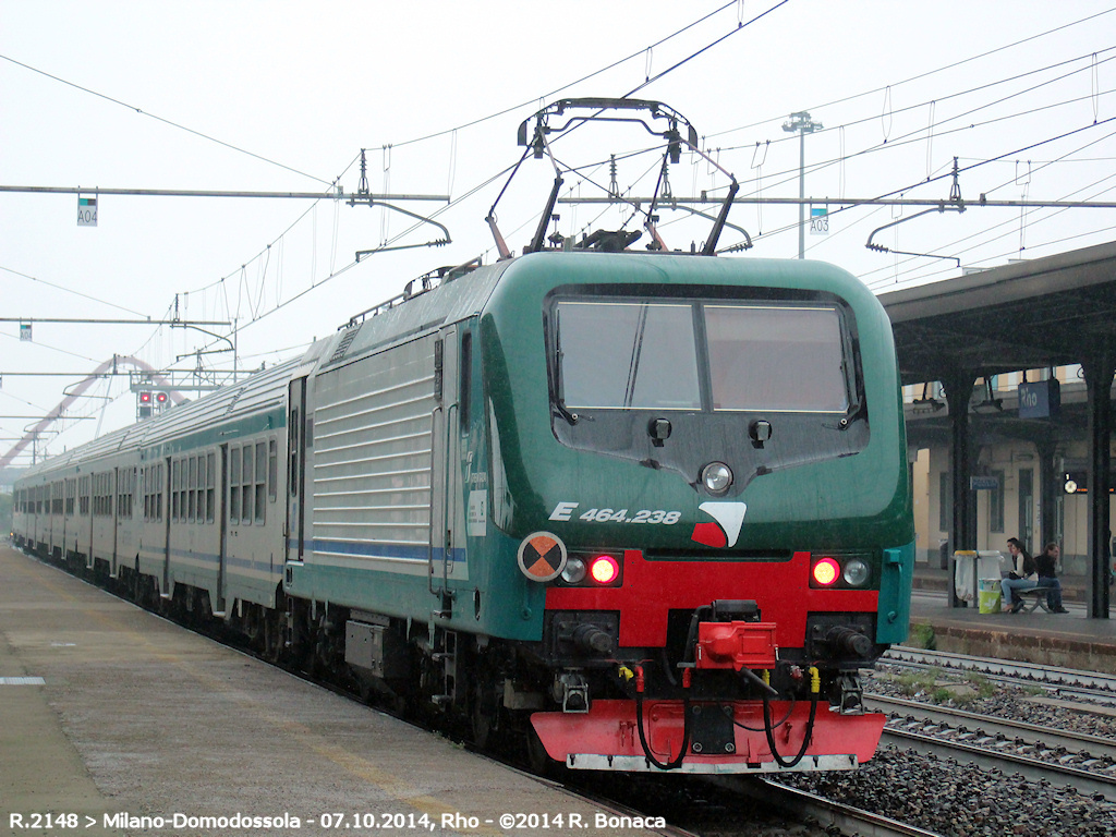 XMPR-TRENORD Locomotiva E.464.238 - immagine 2